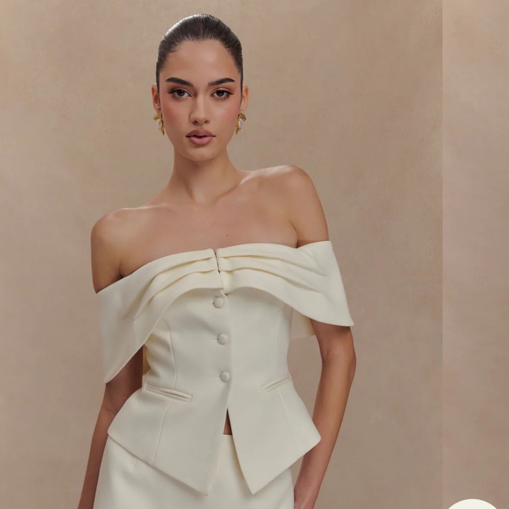 Meshki Cream Satin Finish Garment